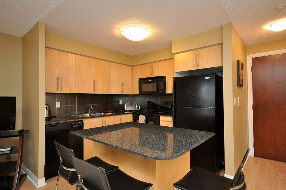Napa Furnished Rental Apartments Square One Mississauga Exterior photo