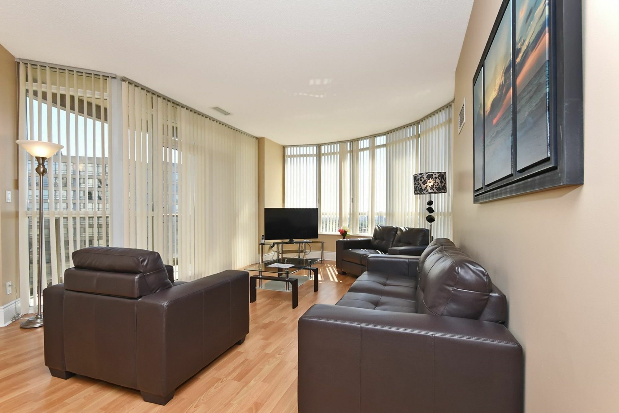 Napa Furnished Rental Apartments Square One Mississauga Exterior photo