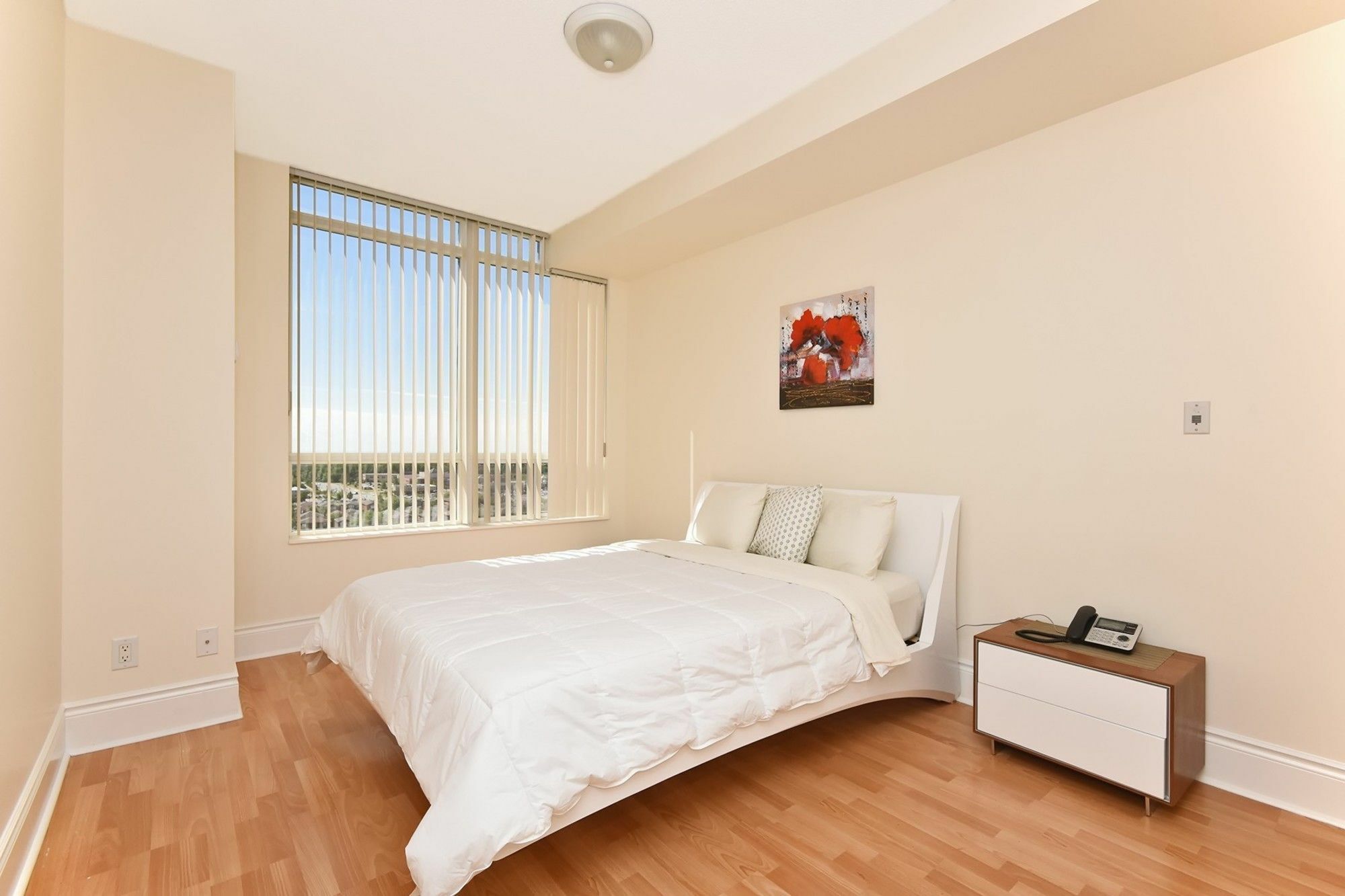 Napa Furnished Rental Apartments Square One Mississauga Exterior photo